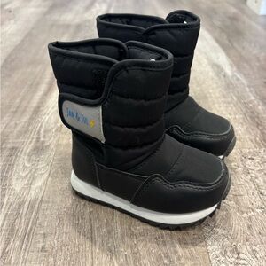 Jan & Jul Kids Black Snow Boots